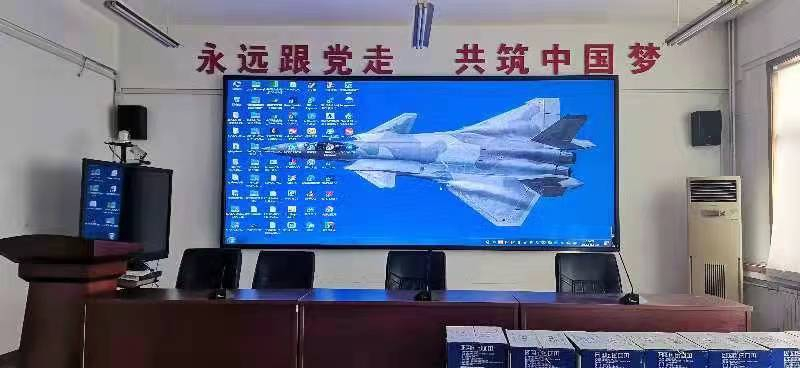 室內(nèi)P2全彩屏完成一塊，積極復(fù)工復(fù)產(chǎn)，抗疫堅(jiān)持到底